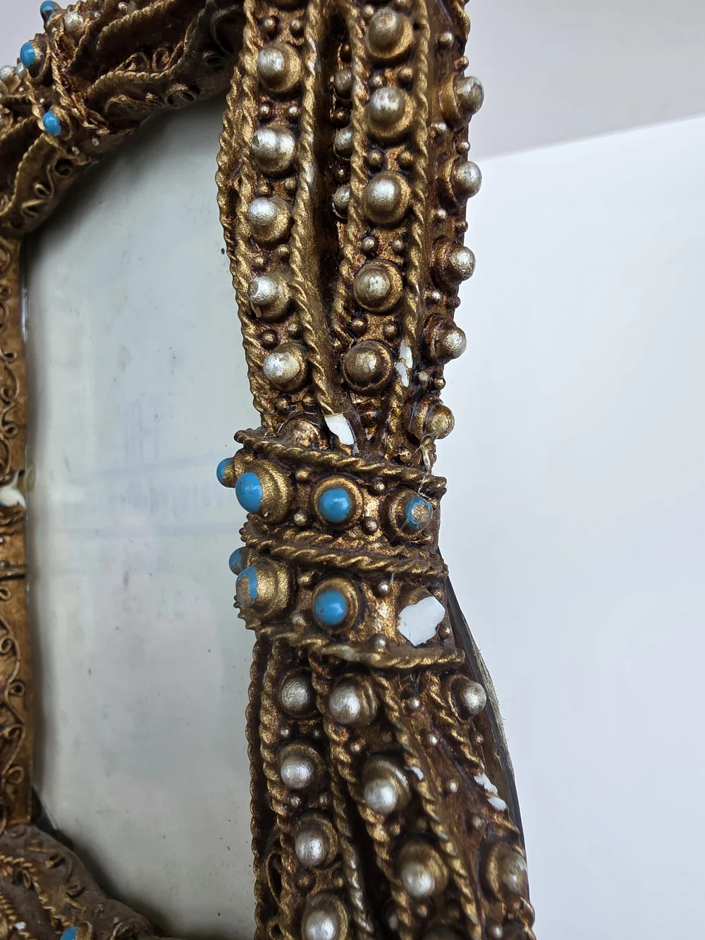 GANZ decorative tabletop